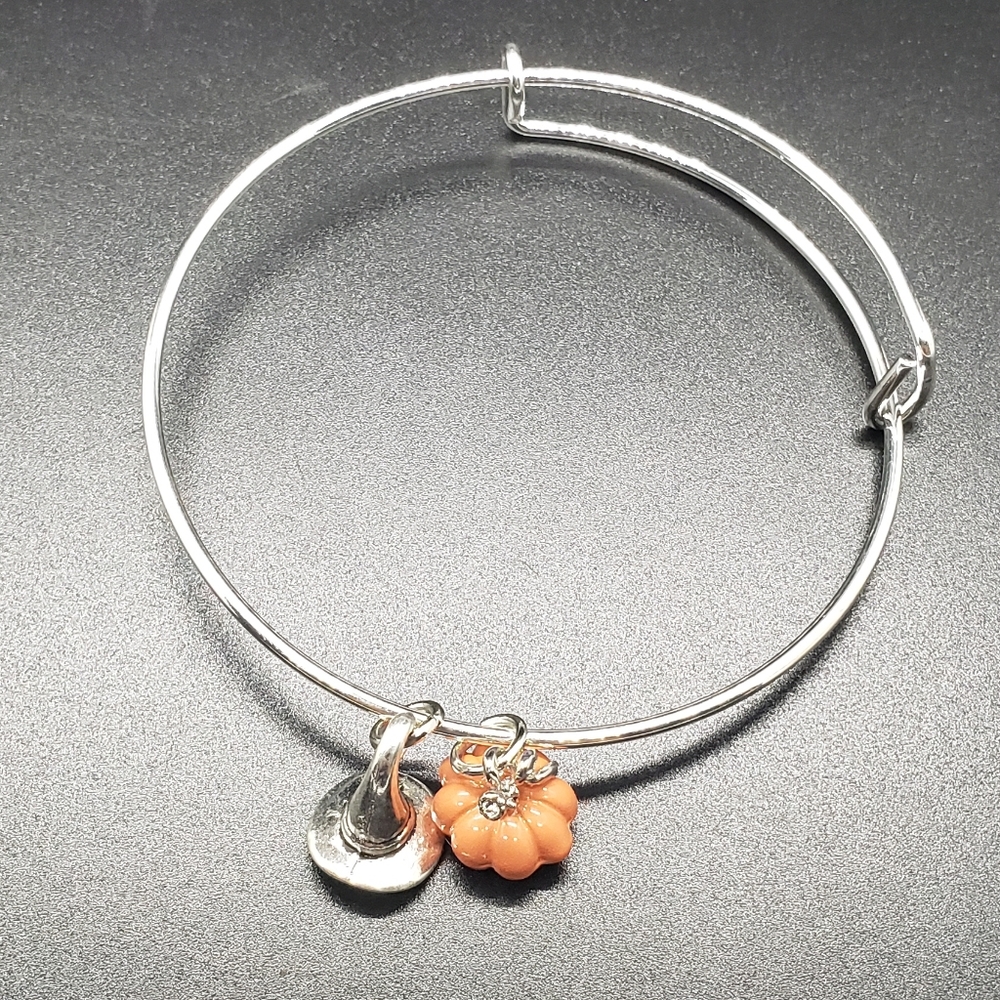 Pumpkin & Witch's Hat Halloween Bracelet - Picture 2 of 3